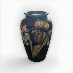 Vintage 4.5” Moorcroft Art Pottery Cobalt Blue Orchid Iris Vase